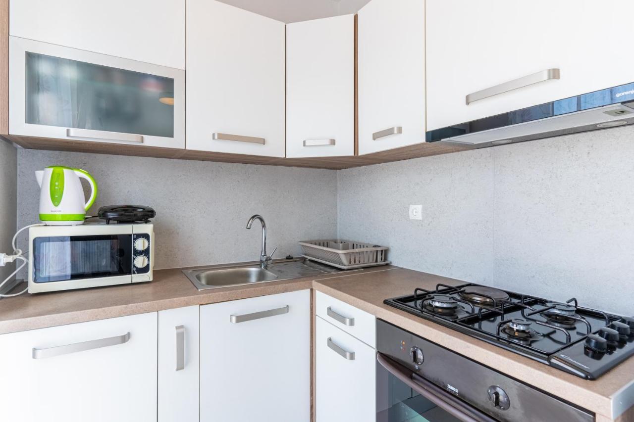 Apartments Tatjana II เซรส ภายนอก รูปภาพ
