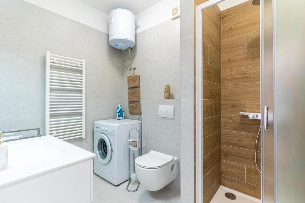 Apartments Tatjana II เซรส ภายนอก รูปภาพ