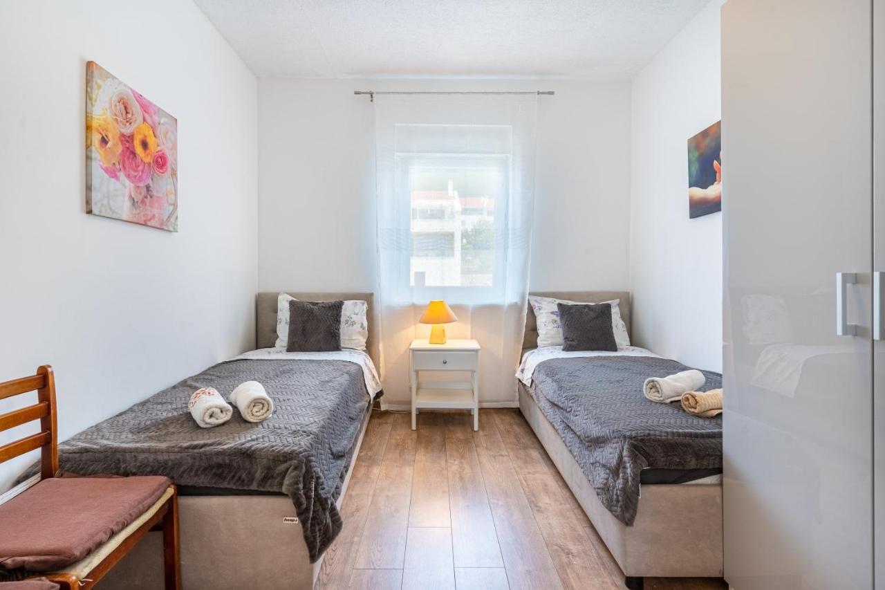 Apartments Tatjana II เซรส ภายนอก รูปภาพ
